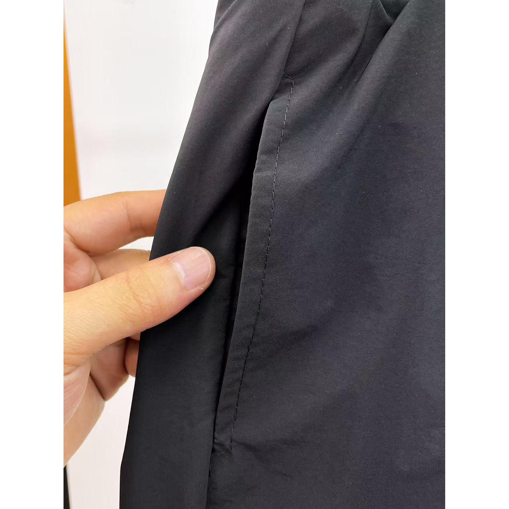 <p>BURBERRY 专柜新款休闲短裤(黑白)</p>