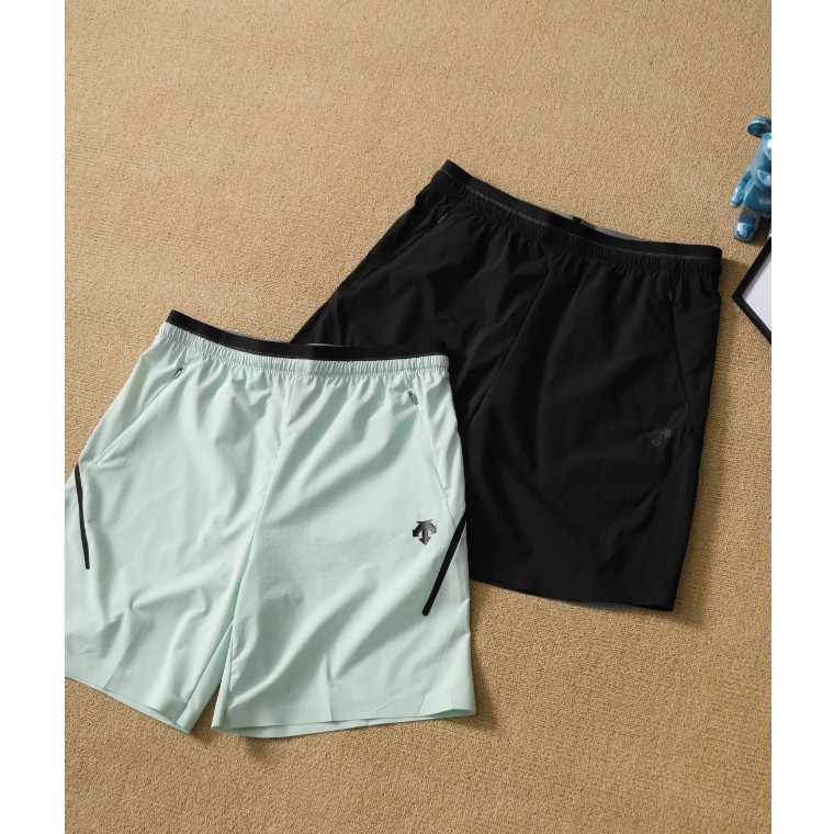 <p>DESCENTE RUNNING 系列男款三分運動短褲</p>