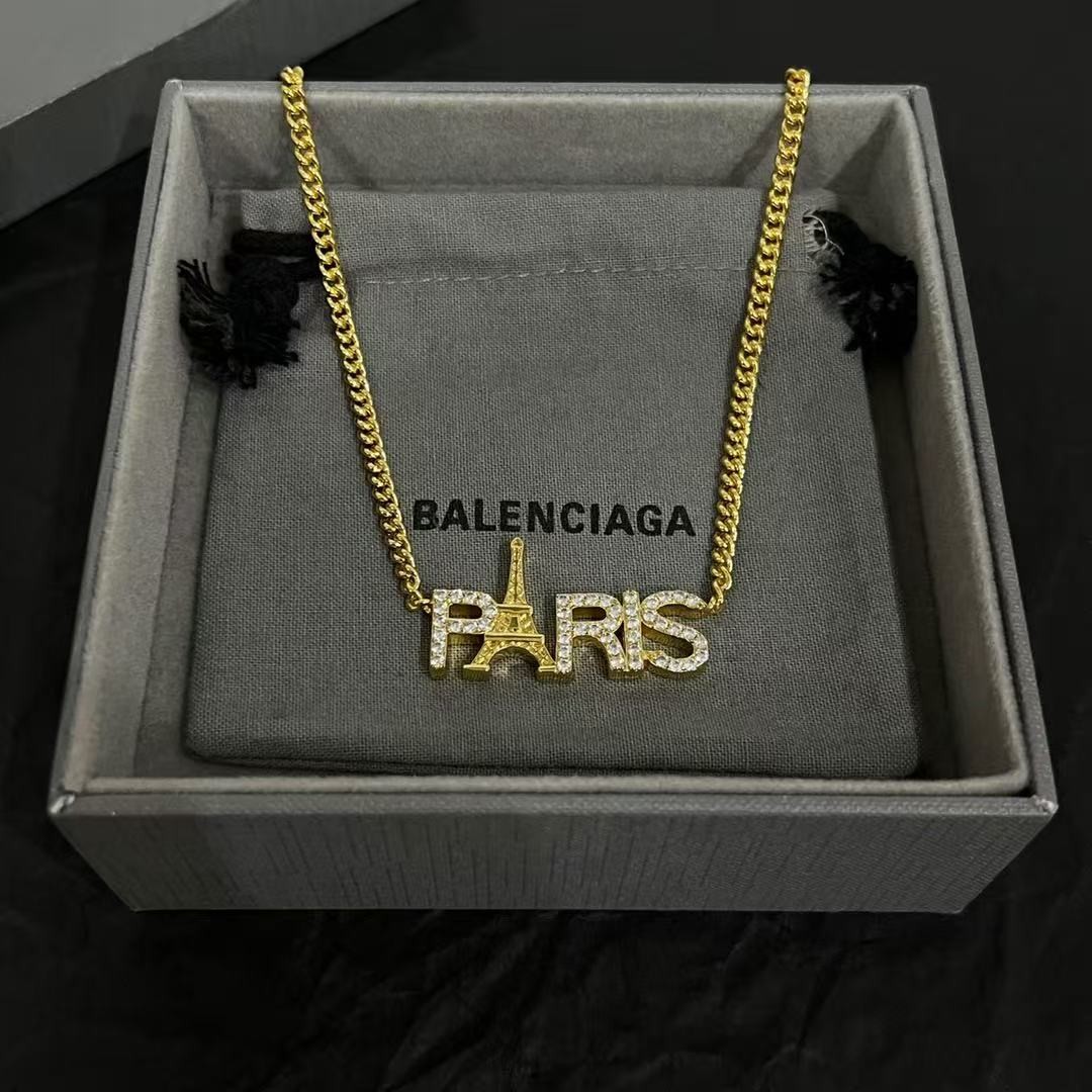 <p>Balenciaga 复古项链</p>