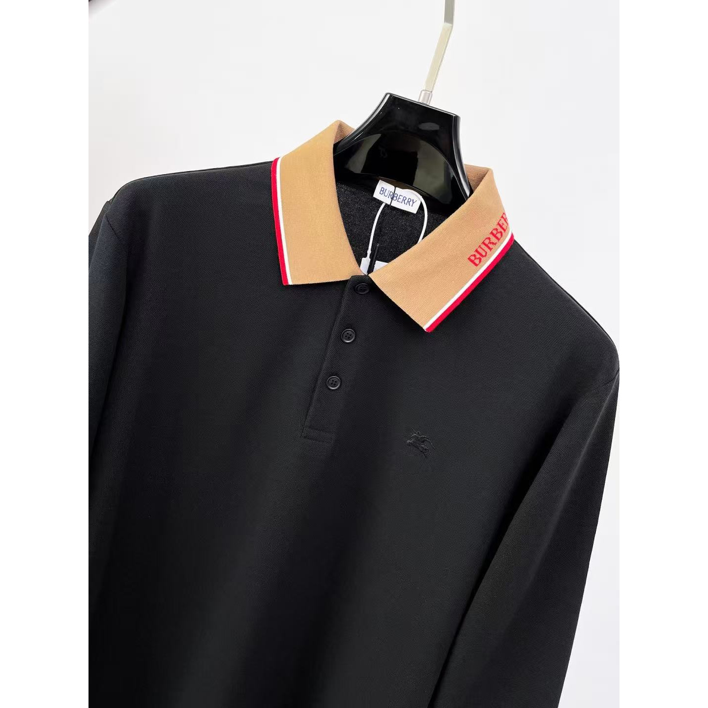 <p>BURBERRY 长袖Polo衫(黑)</p>