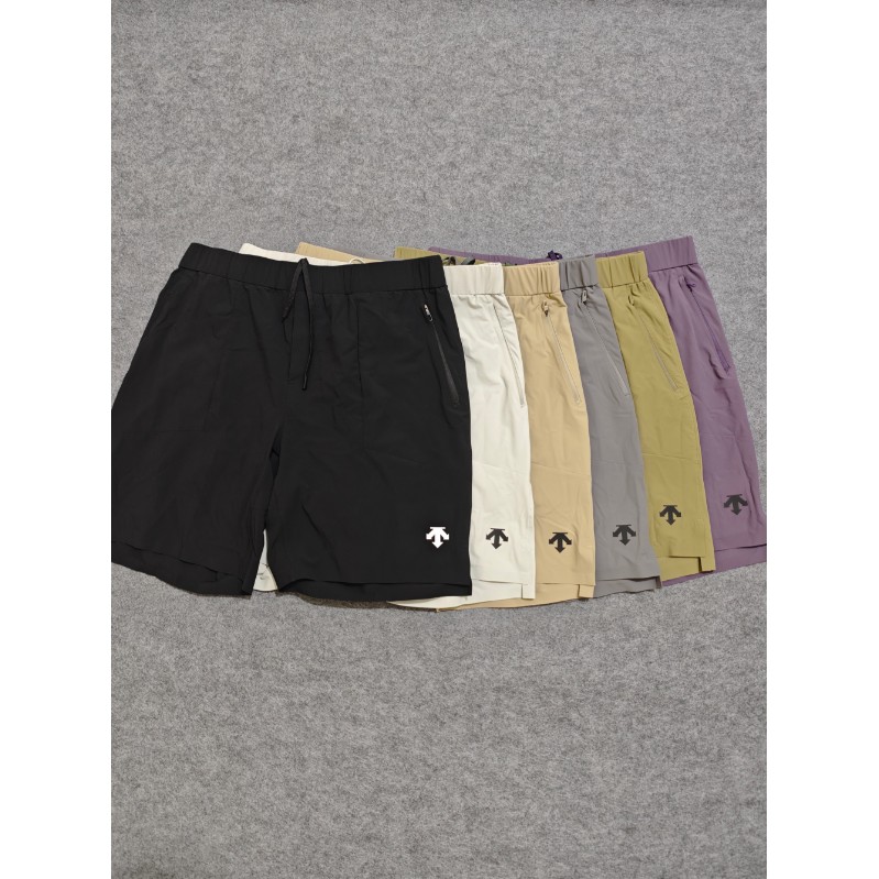 <p>DESCENTE 運動速乾短褲</p>