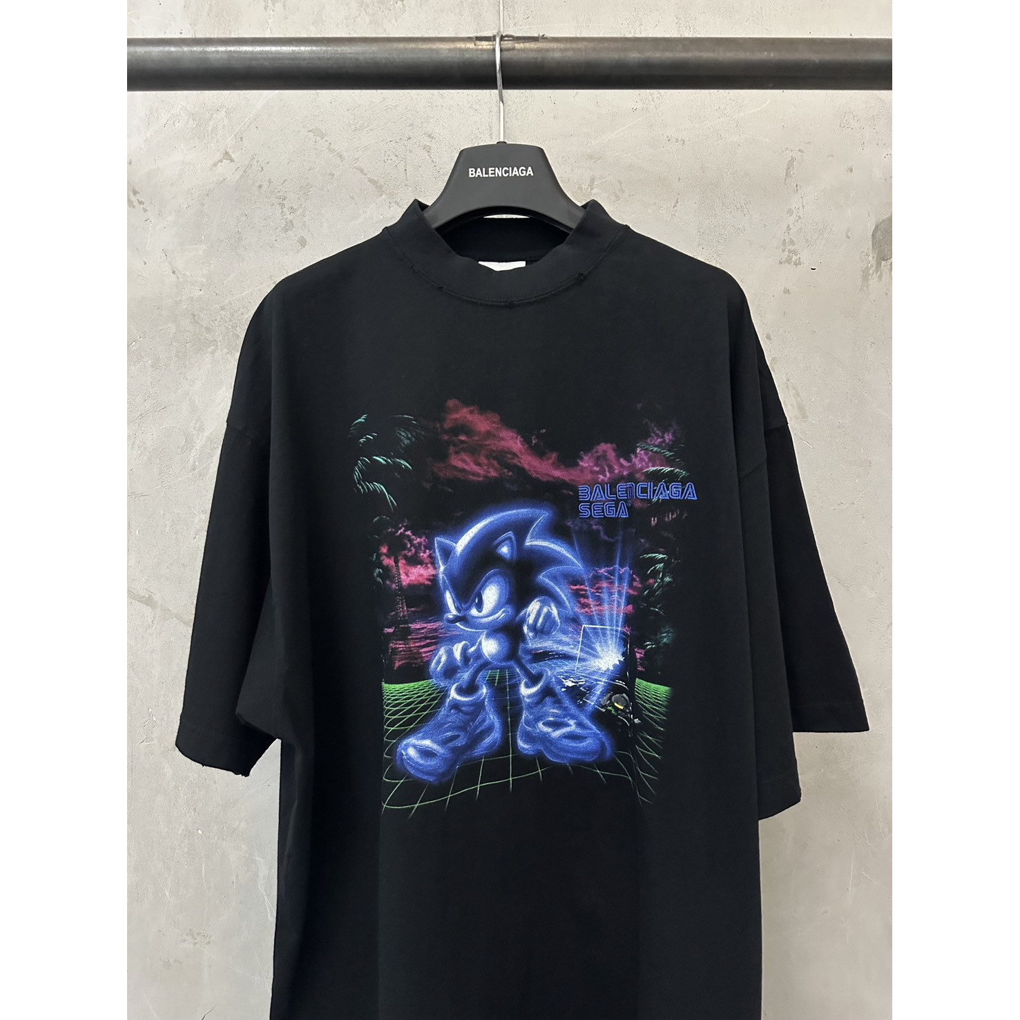 <p>Balenciaga&nbsp; Sega索尼克联名霓虹蓝刺猬索尼克 短袖T恤</p>