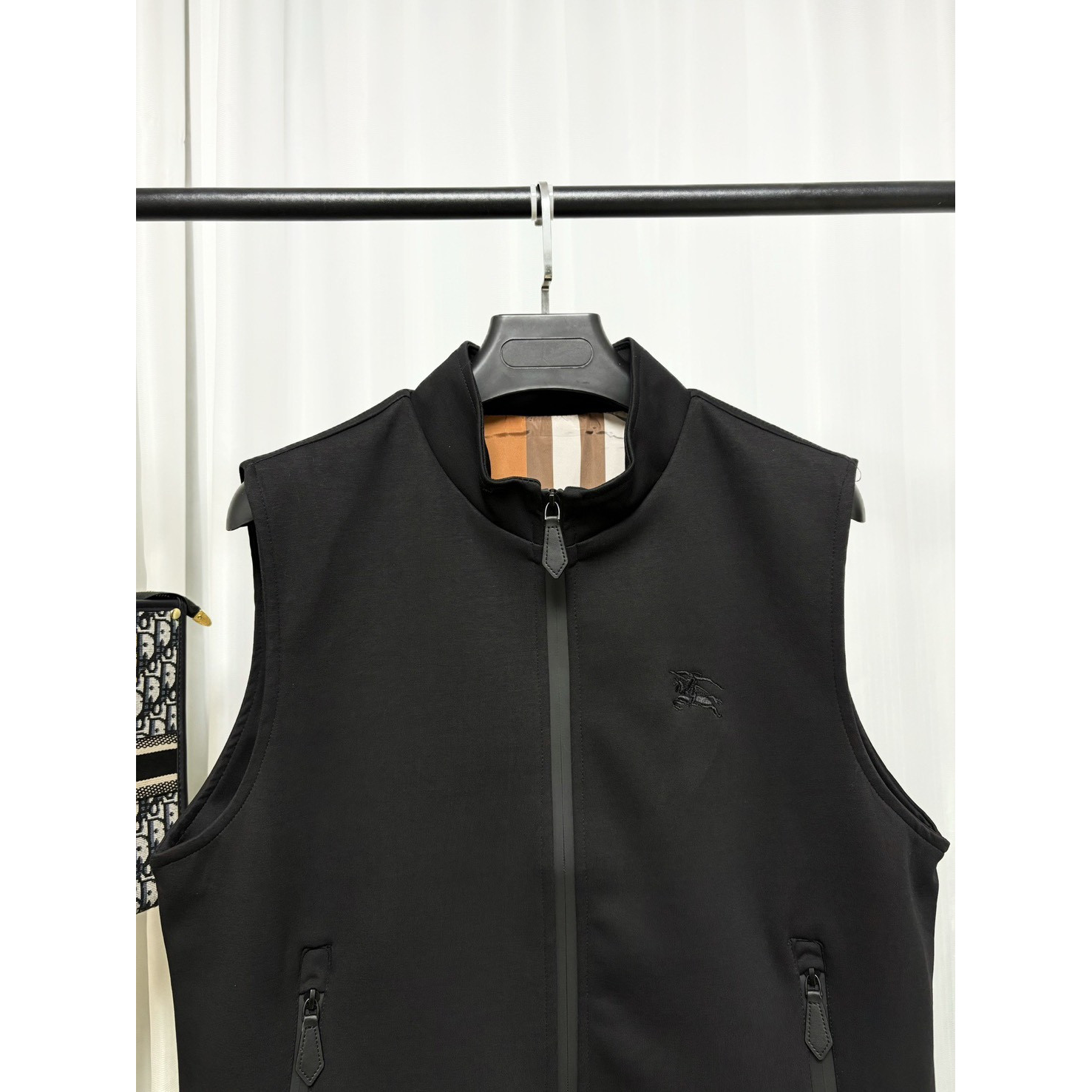 <p>Burberry 立领马甲外套</p>