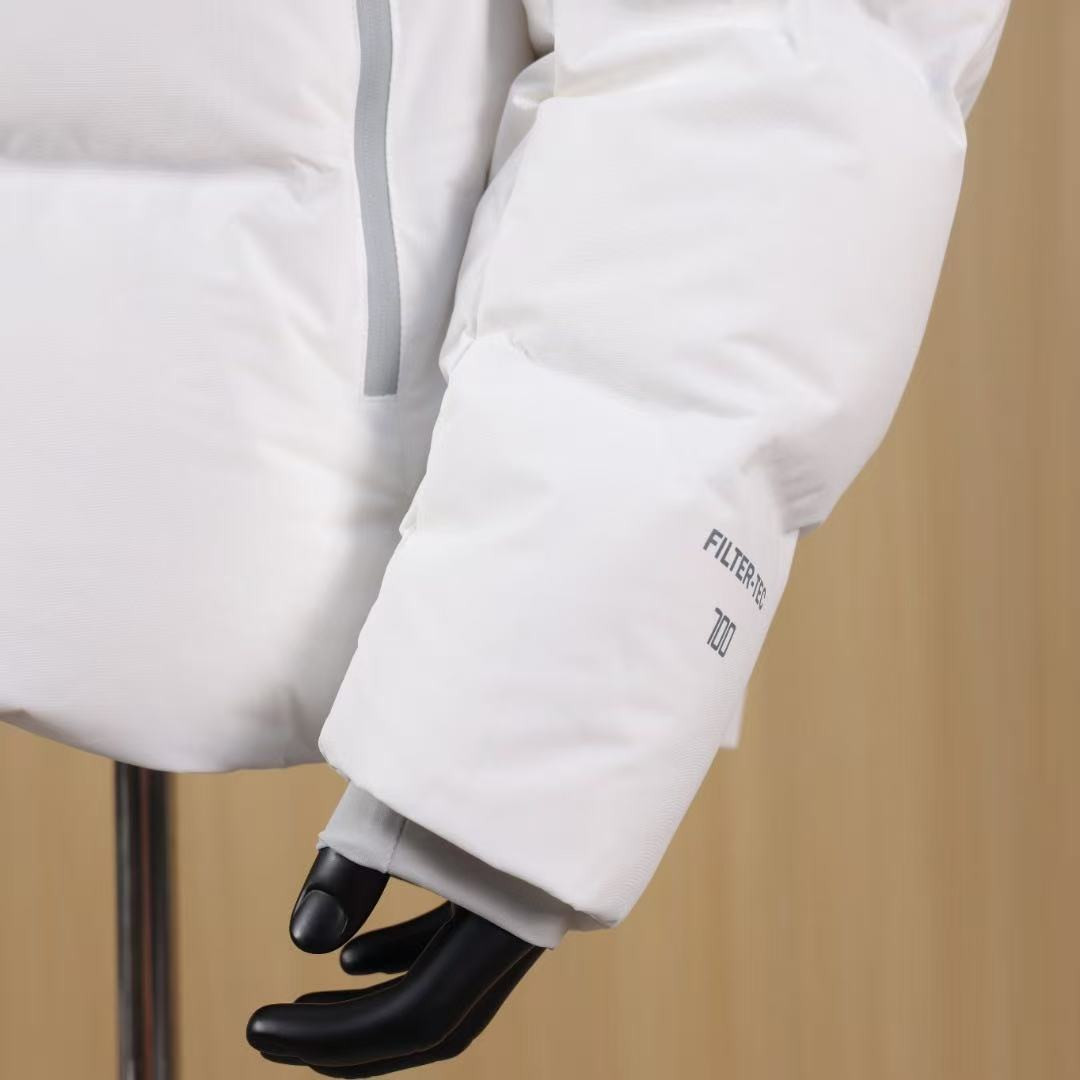 <p>KAILAS 达古冬季户外抗寒加厚登山防风服(白)</p>