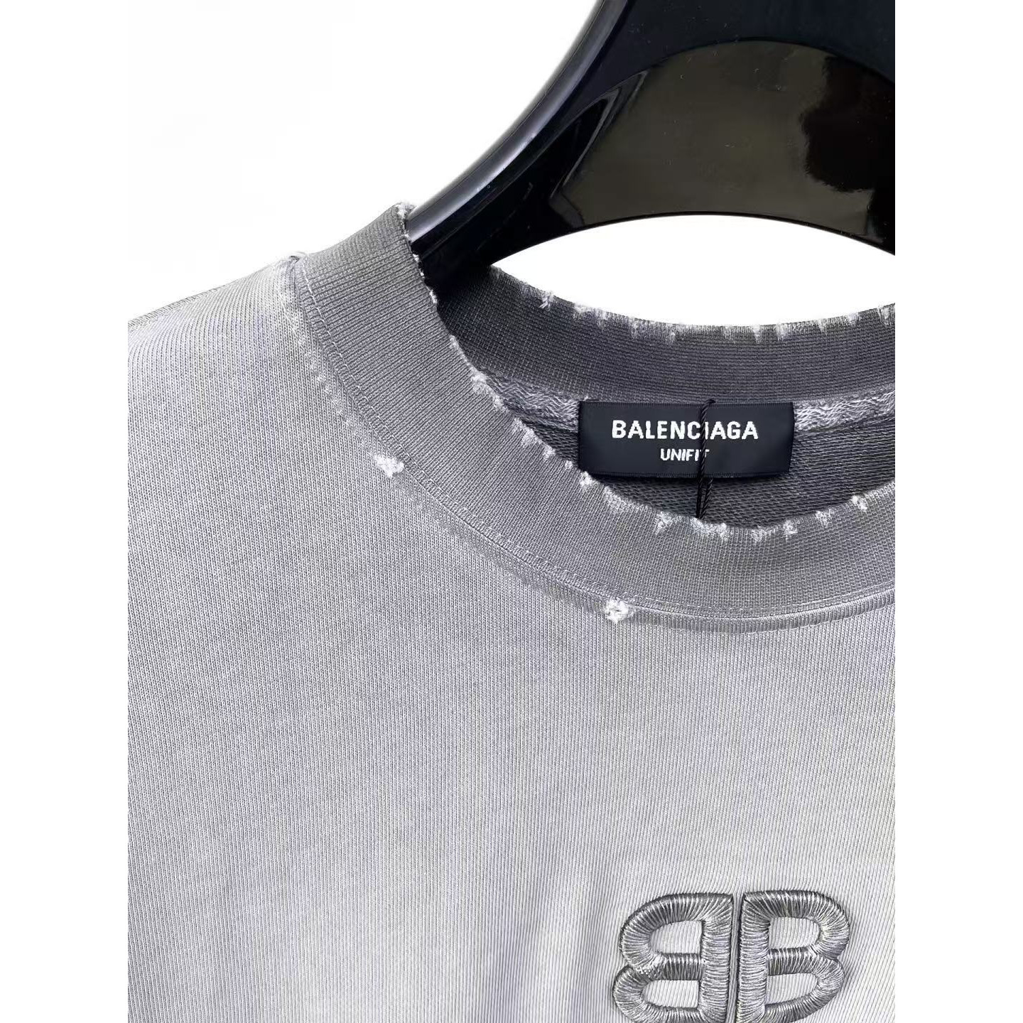 <p>Balenciaga 圓領長袖T恤(洗水灰)</p>