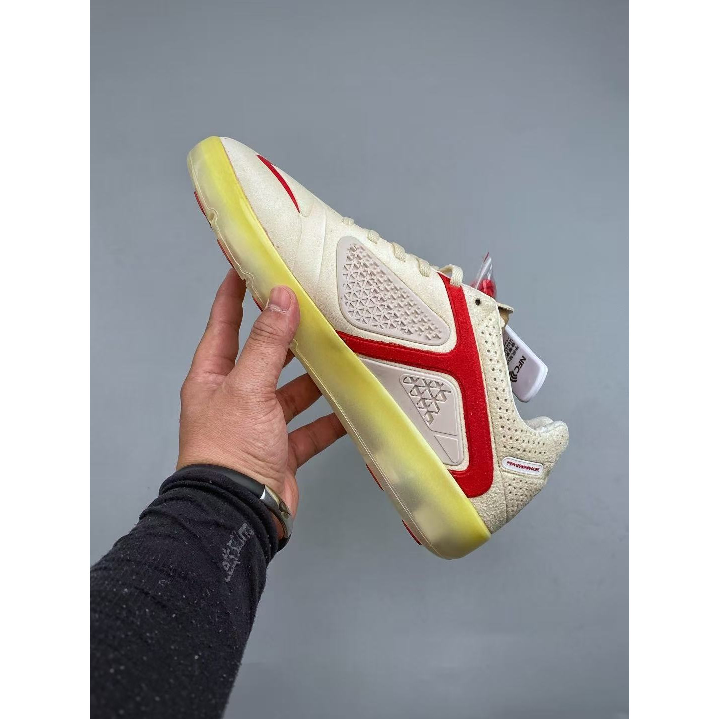 <p>Nike &nbsp;&times; PEACEMINUSONE &times; 韩国队 Cryoshot&nbsp; 足球鞋&nbsp;</p>
