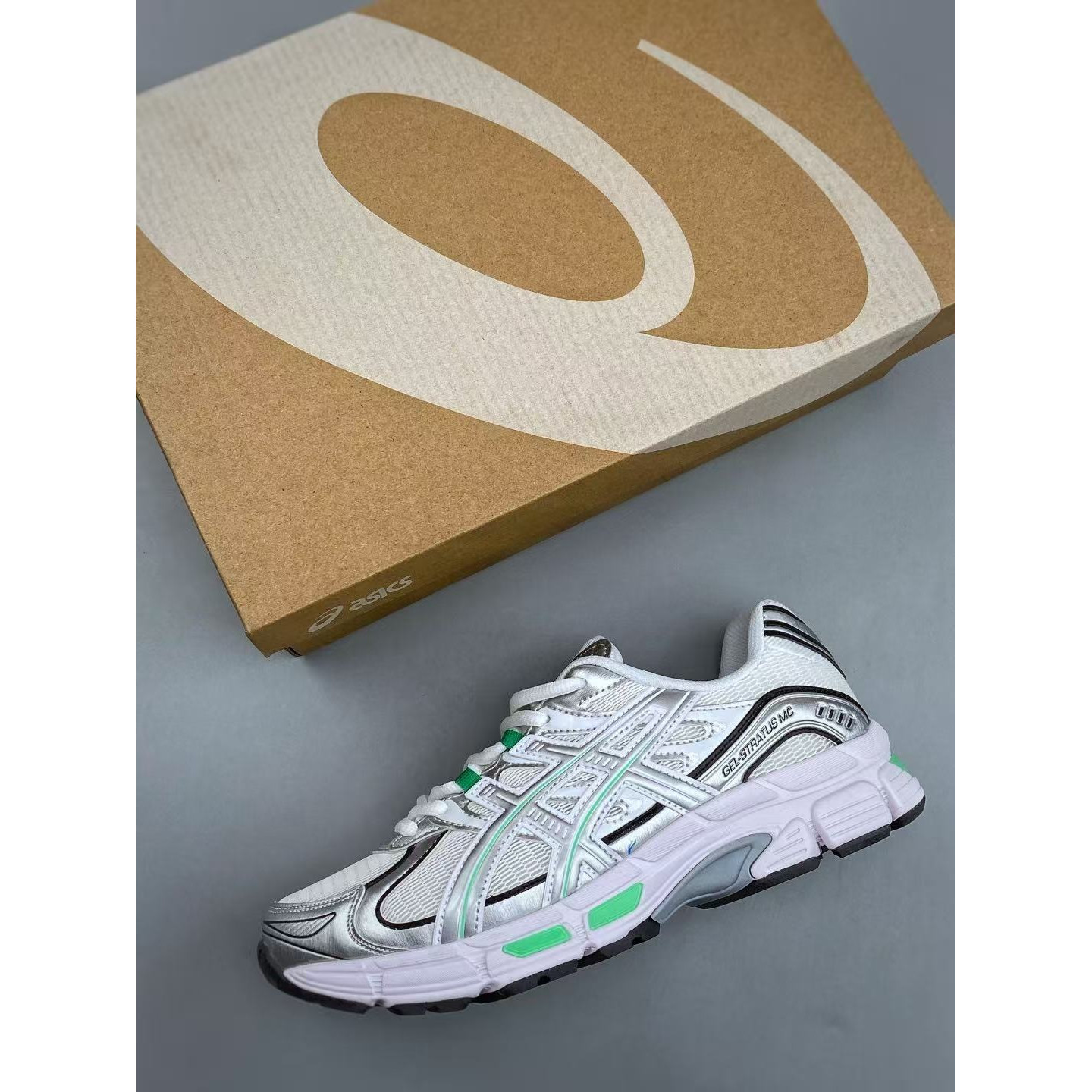 <p>ASICS GEL-STRATUS MC 舒适耐穿减震透气跑步鞋(綠)&nbsp;</p>