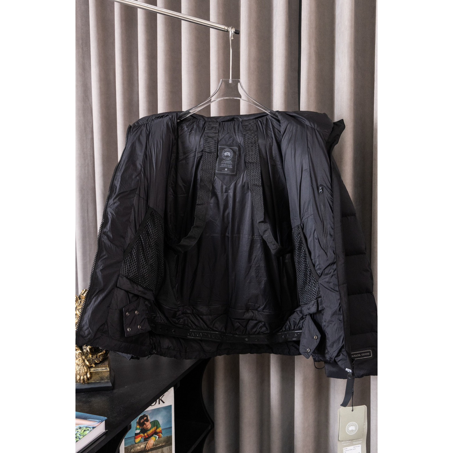 <p>Canada Goose Junction系列连帽羽绒服(欧阳娜娜二代)(黑色)</p>