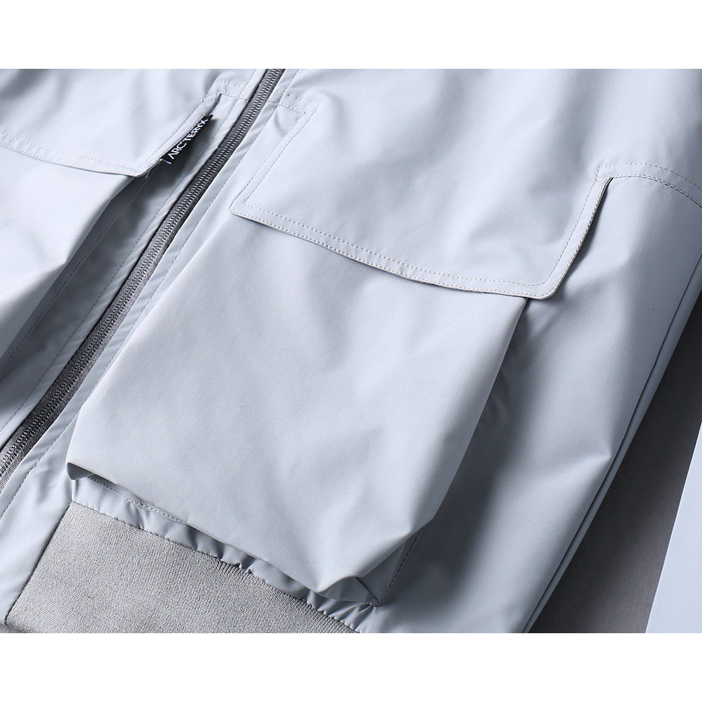 <p>Arc'teryx 新款男士夹克外套</p>