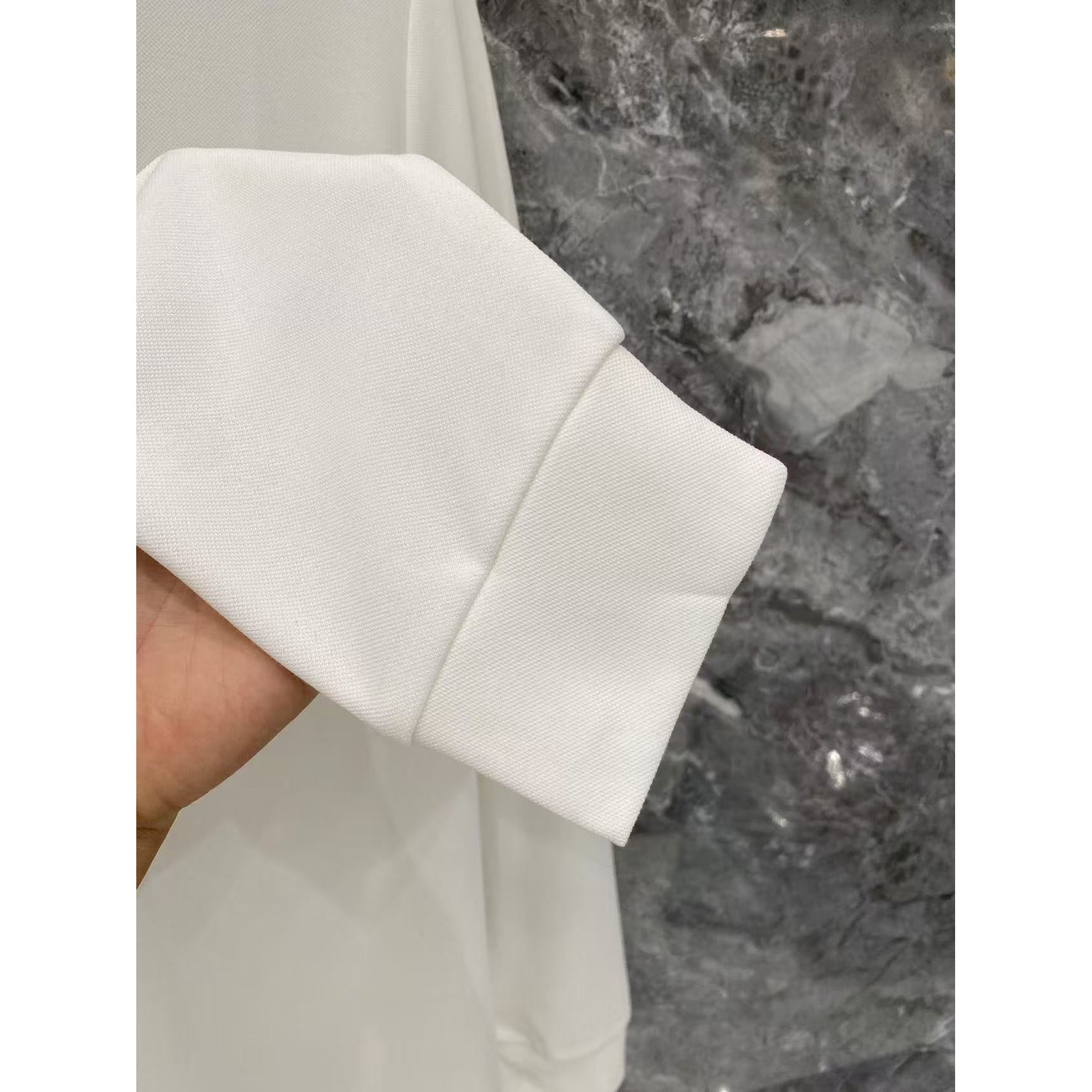 <p>MONCLER 秋冬长袖Polo(782998)</p>