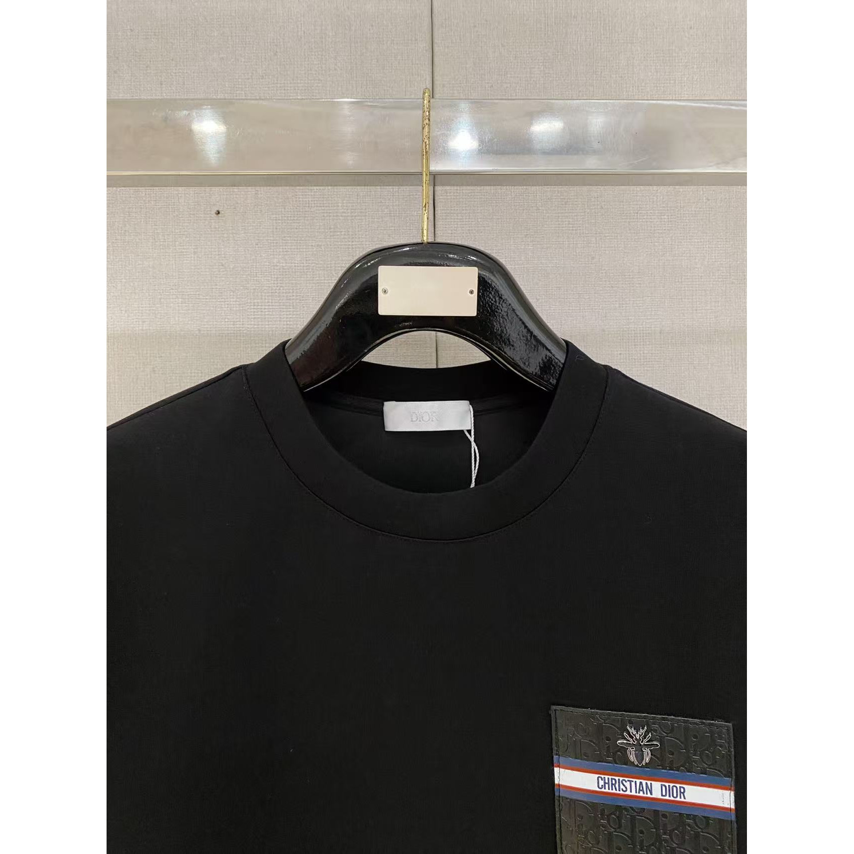 <p>DIOR 太空棉卫衣(黑)</p>