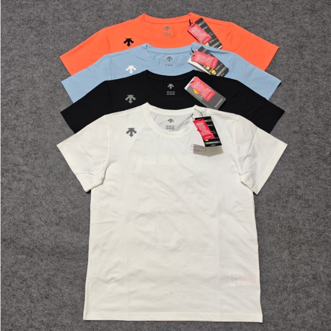 <p>DESCENTE 短袖T恤</p>