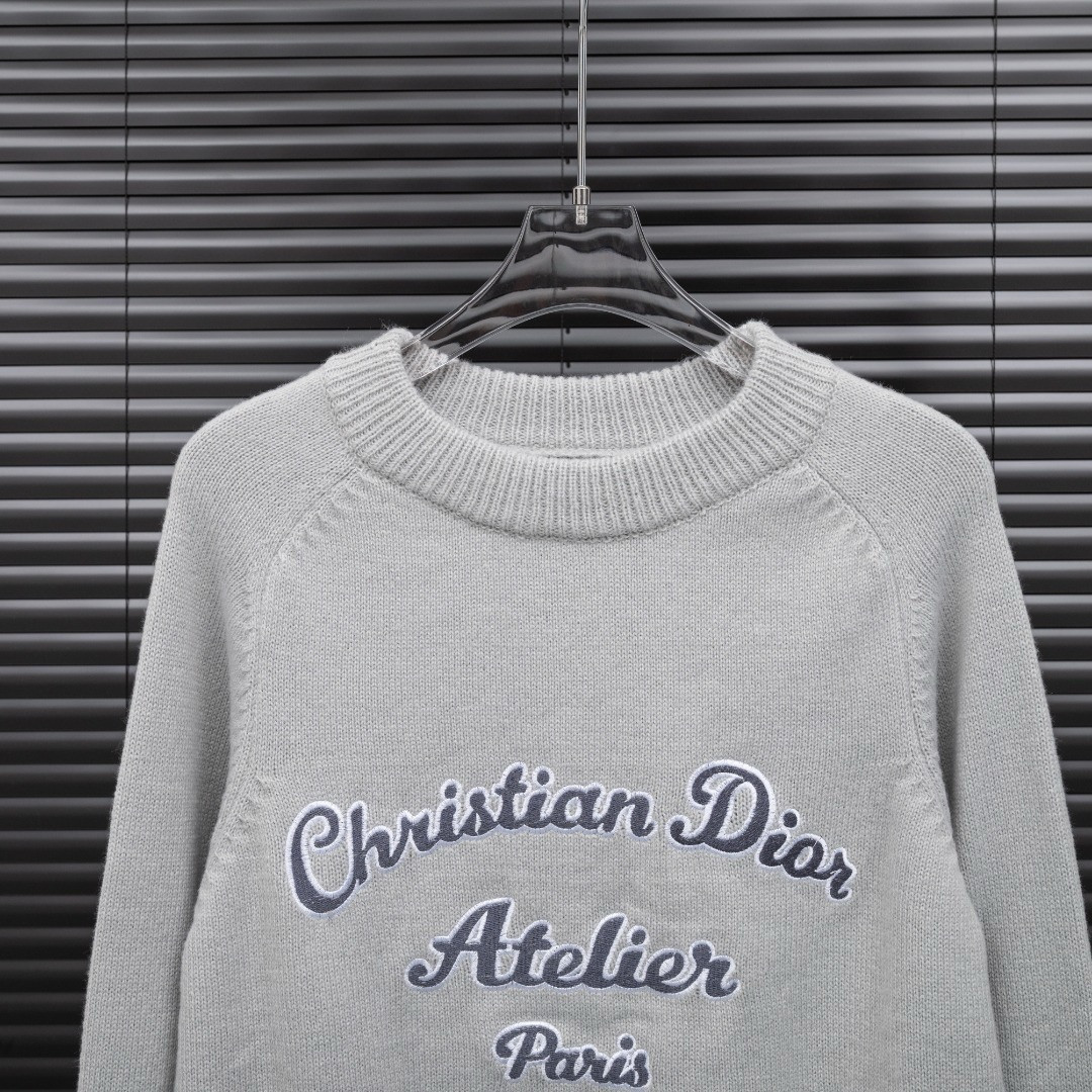 <p>DIOR 针织长袖毛衣(灰)</p>