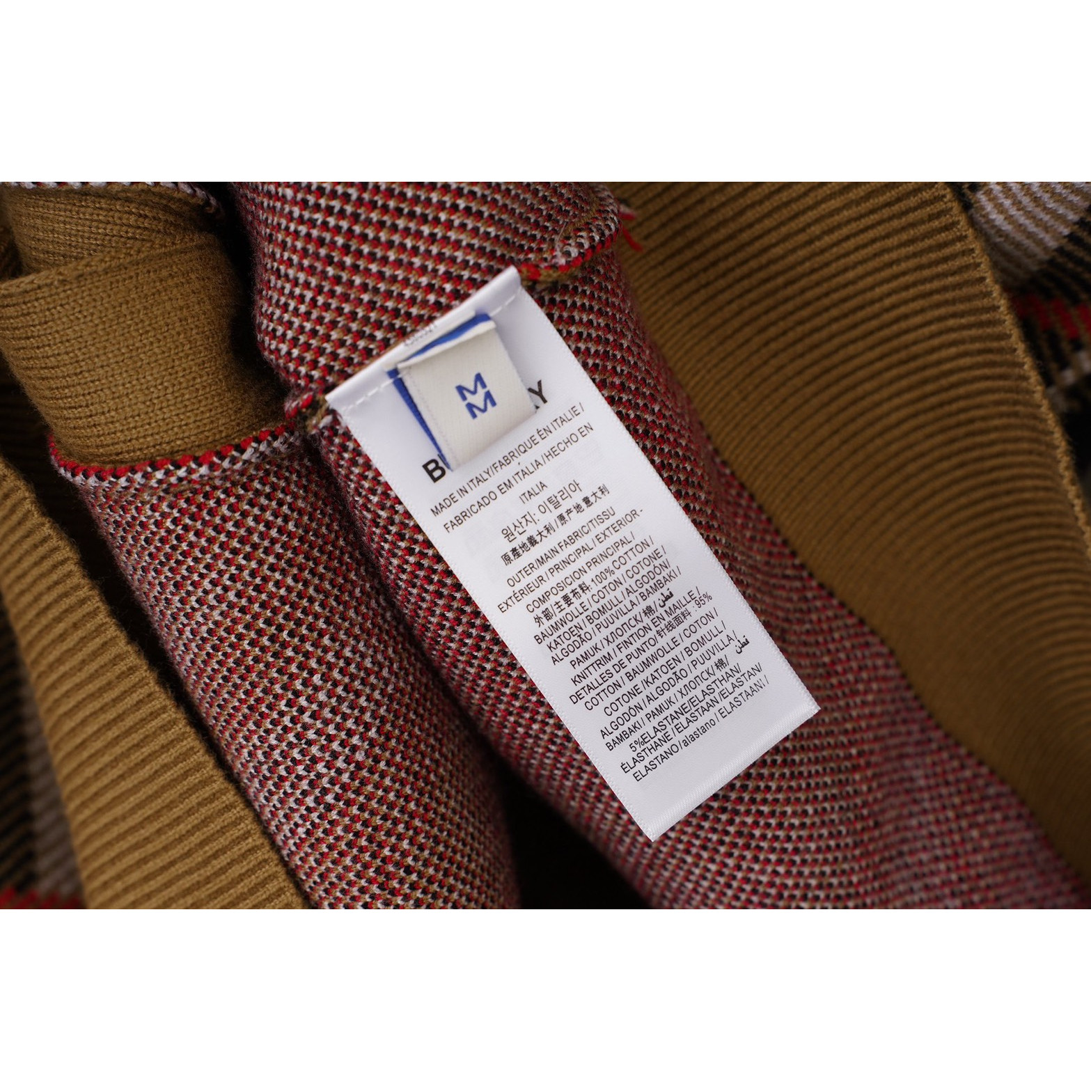 <p>BURBERRY 开衫毛衣(X27)</p>