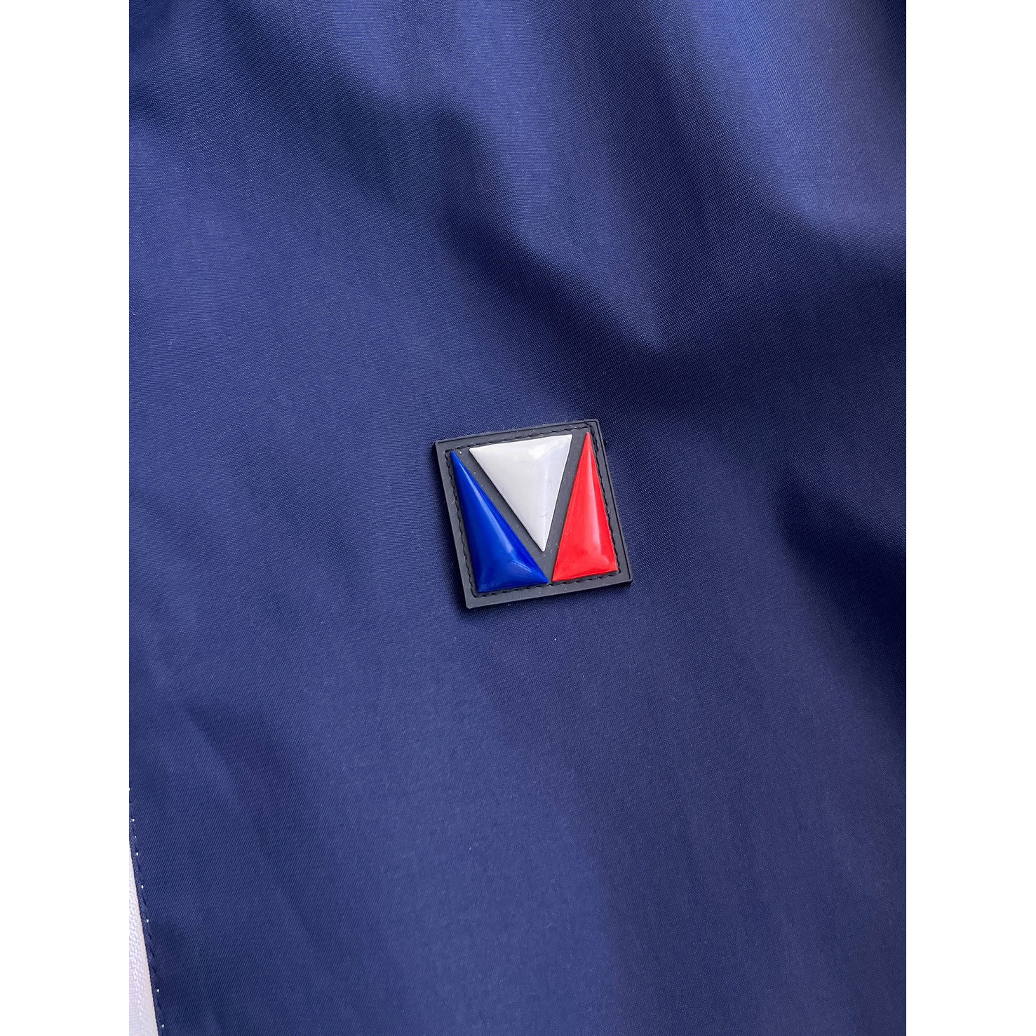 <p>LV&nbsp;男士夹克外套</p>