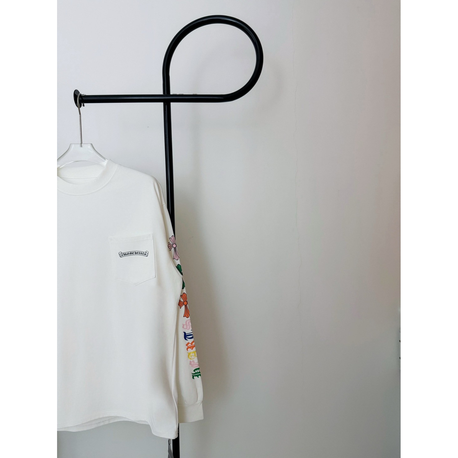 <p>Chrome Hearts 十字梵文圆领长T(HE273白)</p>