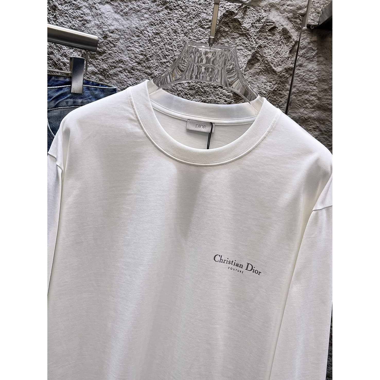 <p>DIOR 长袖T恤(白)</p>