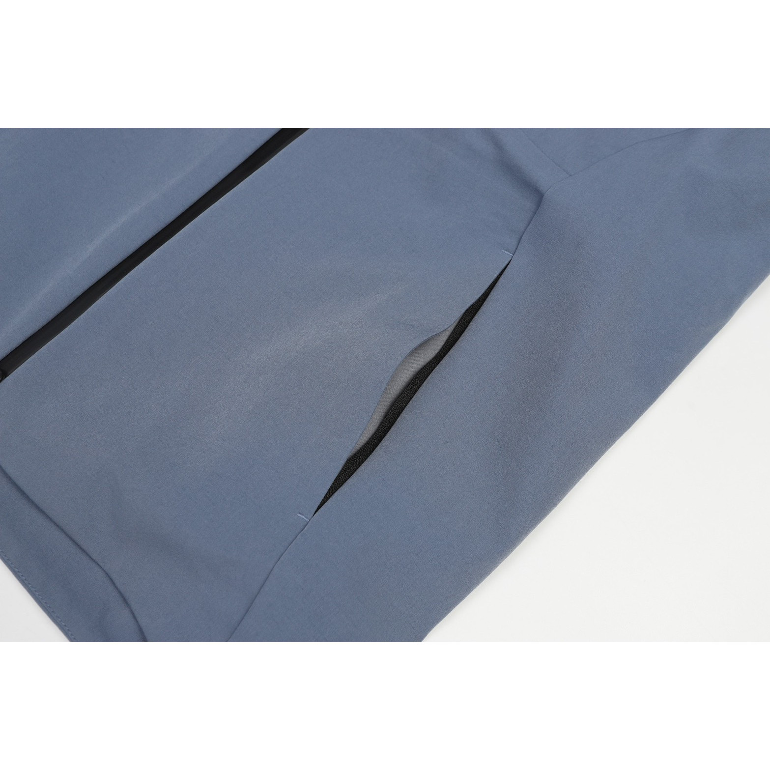 <p>Kolon Sport OT单拉链连帽冲锋衣(藍)</p>