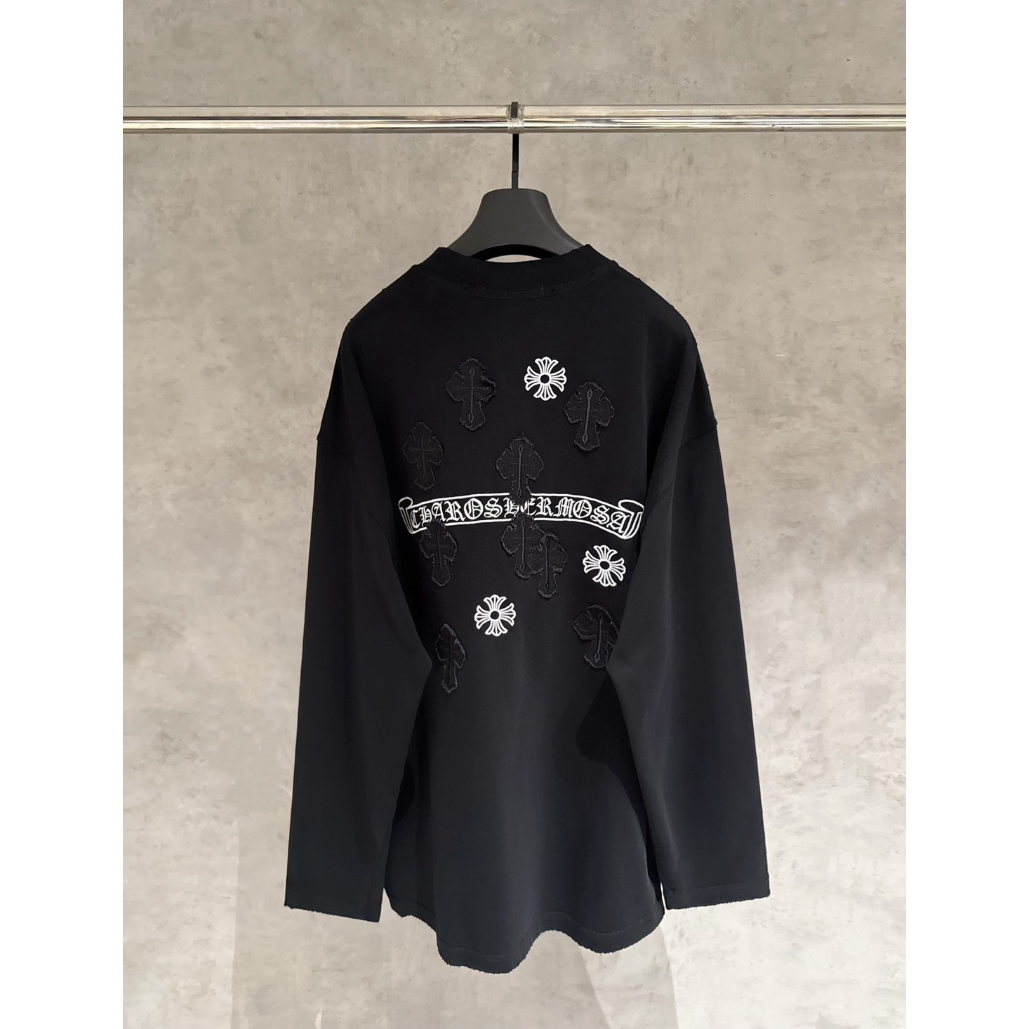 <p>CHROME HEARTS 长袖T恤(黑B21)</p>
