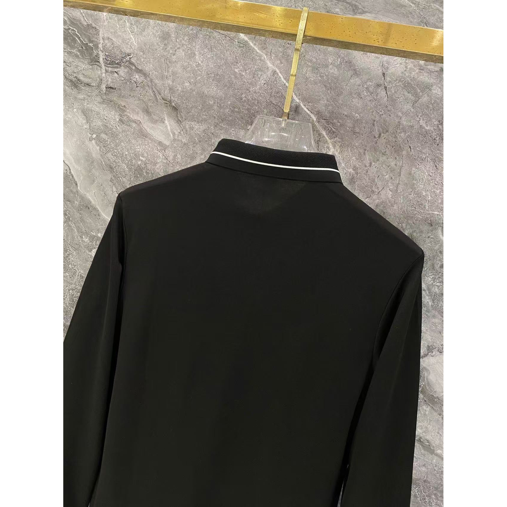 <p>MONCLER 秋冬长袖Polo(782997)</p>