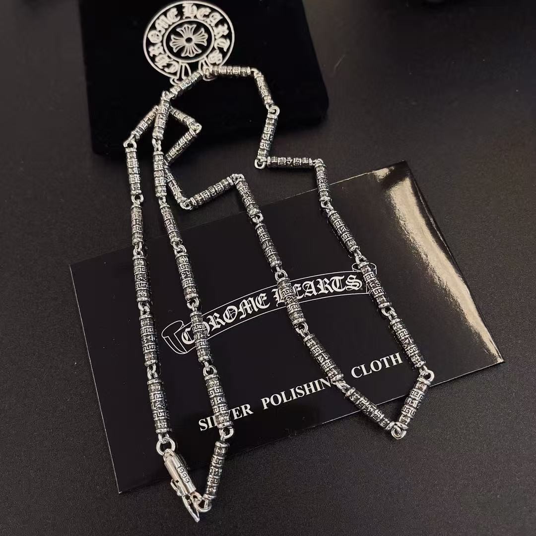 <p>CHROME HEARTS&nbsp;复古项链</p>