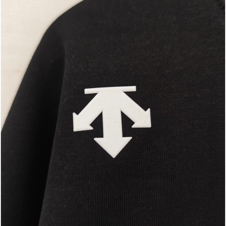 <p>DESCENTE 經典款棉 T (多色可選)</p>