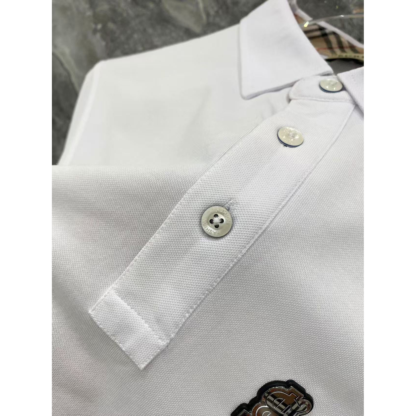 <p>Burberry 秋冬长袖Polo(782995)</p>