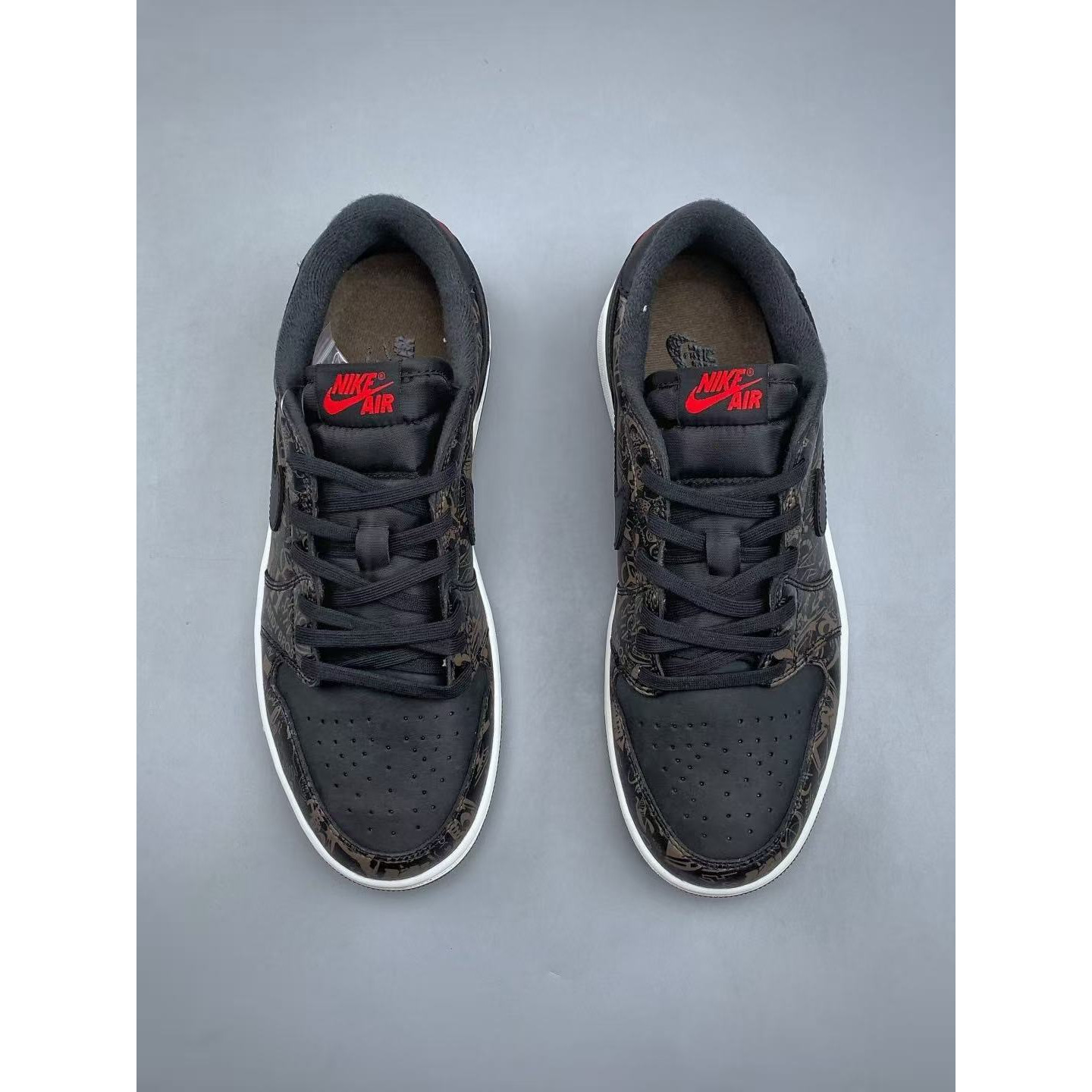 <p>Nike AIR JORDAN 1LOW G &nbsp;AJ1 休闲板鞋(黑)</p>