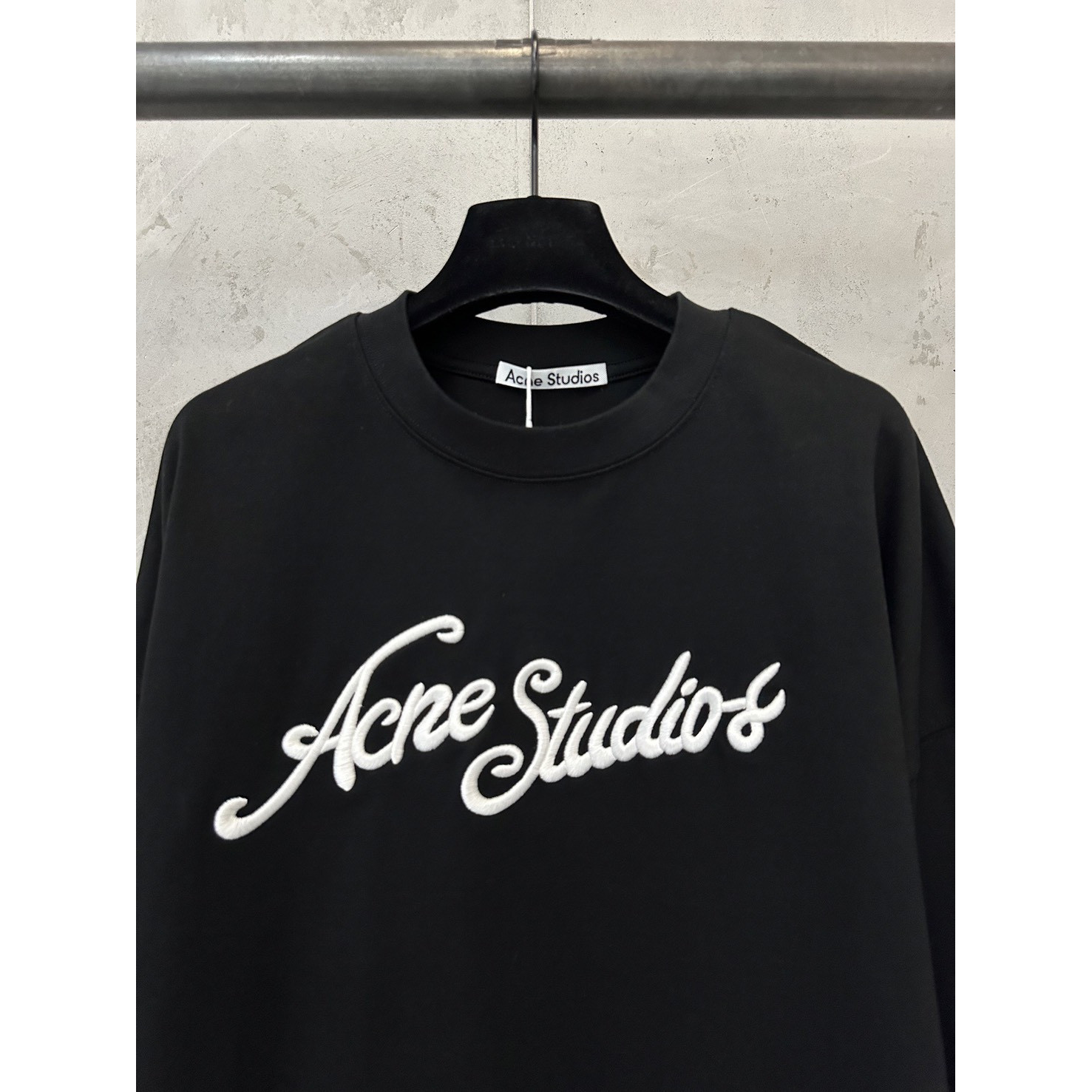<p>Acne Studio 长袖T恤</p>