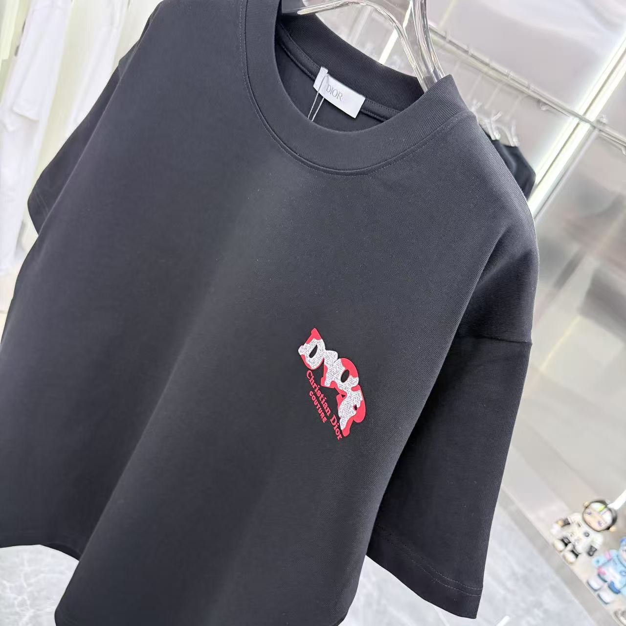 <p>DIOR 圓領T恤</p>