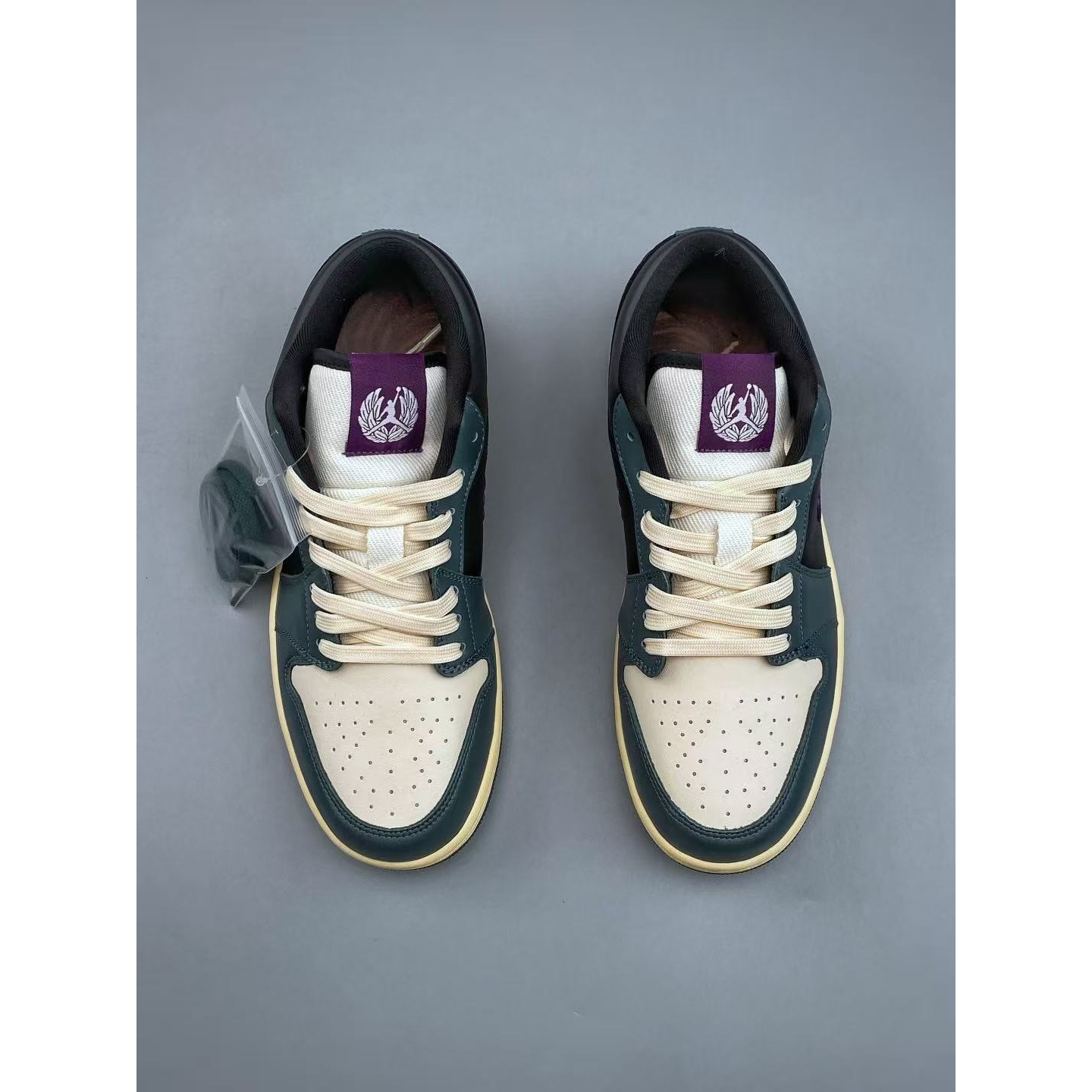<p>Nike AIR JORDAN 1LOW G 文化休闲板鞋(綠)</p>