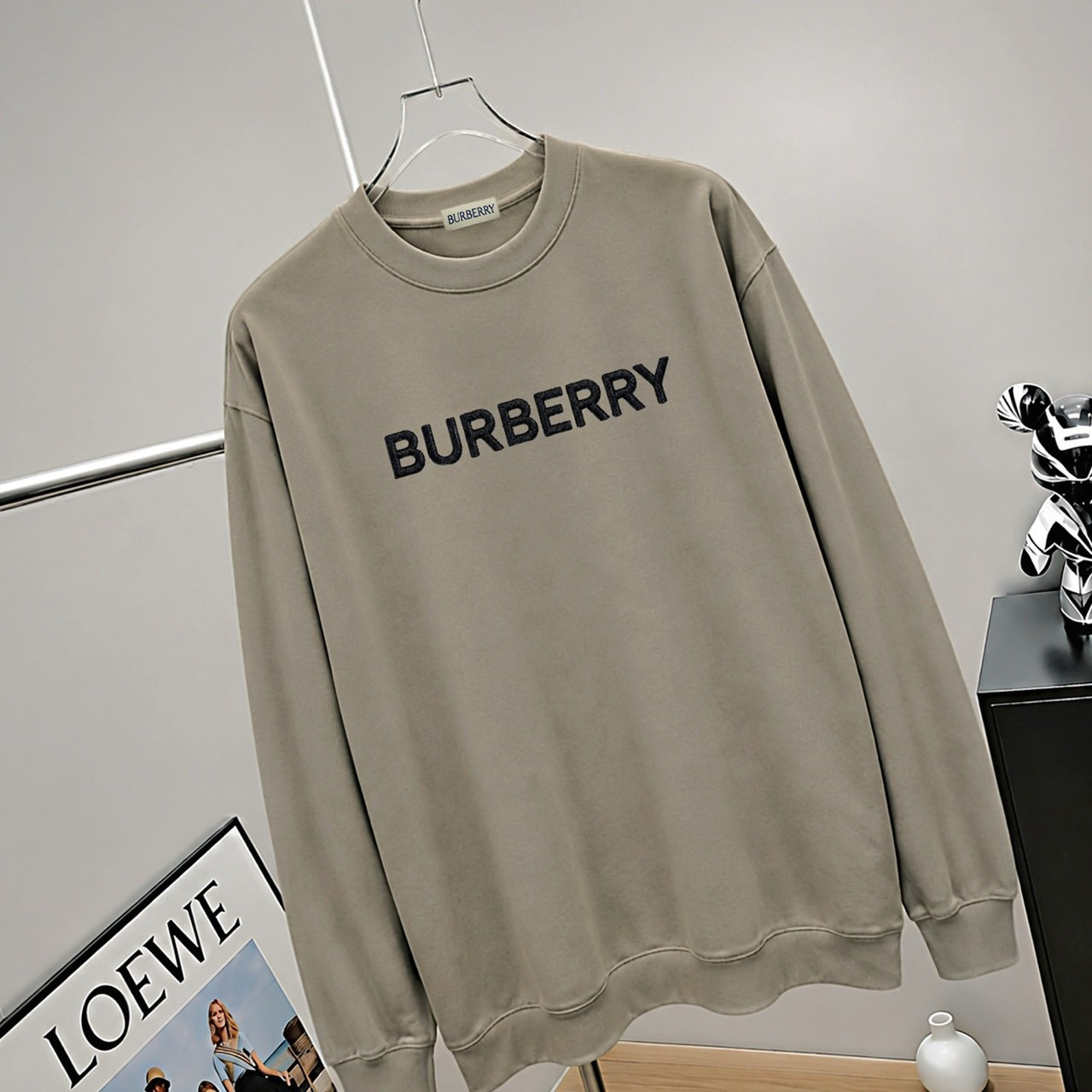 <p>BURBERRY logo图案绣花长袖(咖啡色)</p>