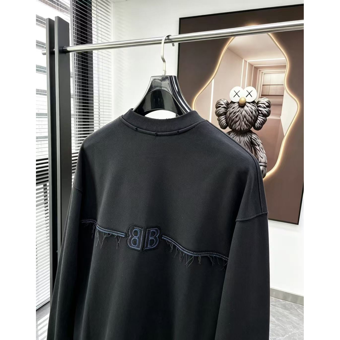 <p>Balenciaga 圓領長袖T恤(黑)</p>