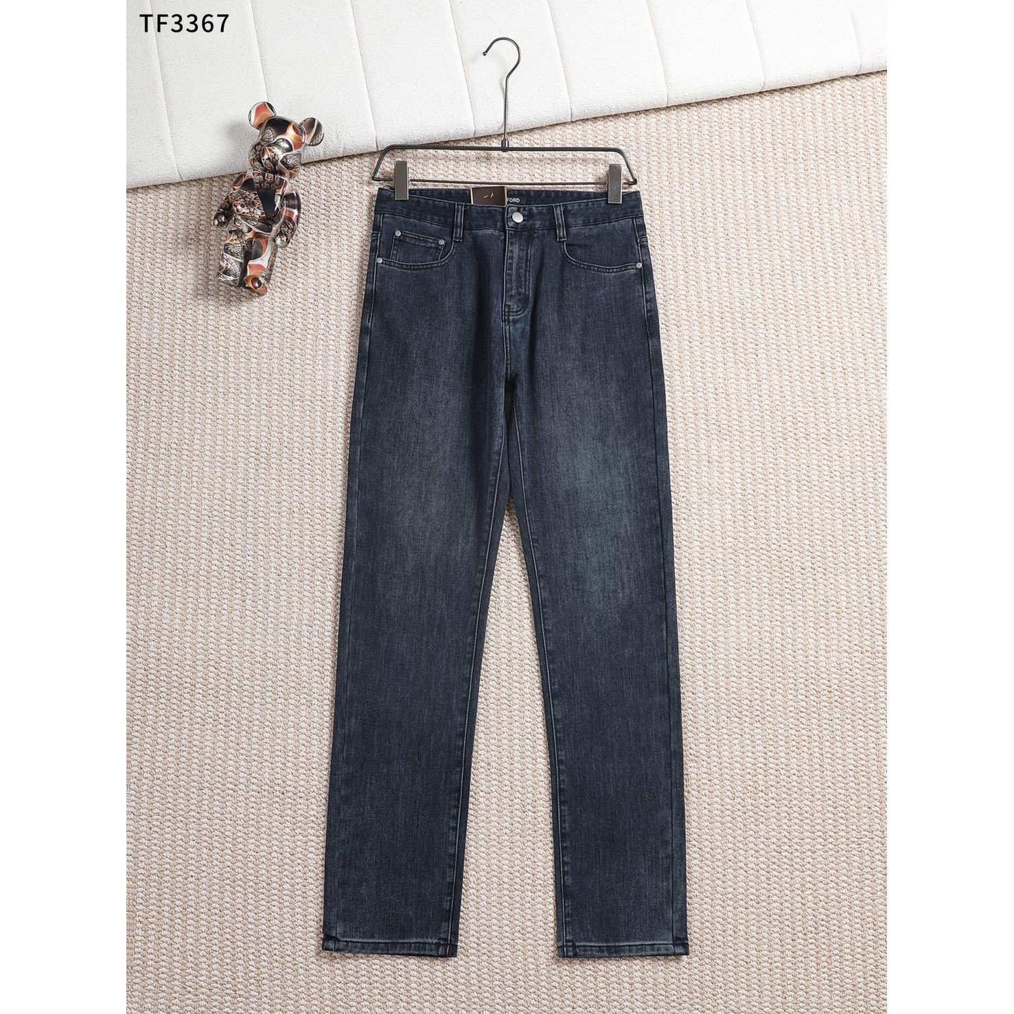 <p>TOM FORD 小直筒牛仔裤(TF3367)</p>