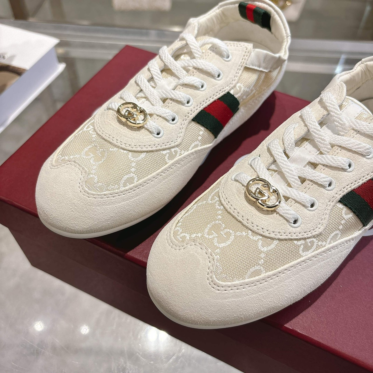 <p>GUCCI 橡筋鞋(白)</p>