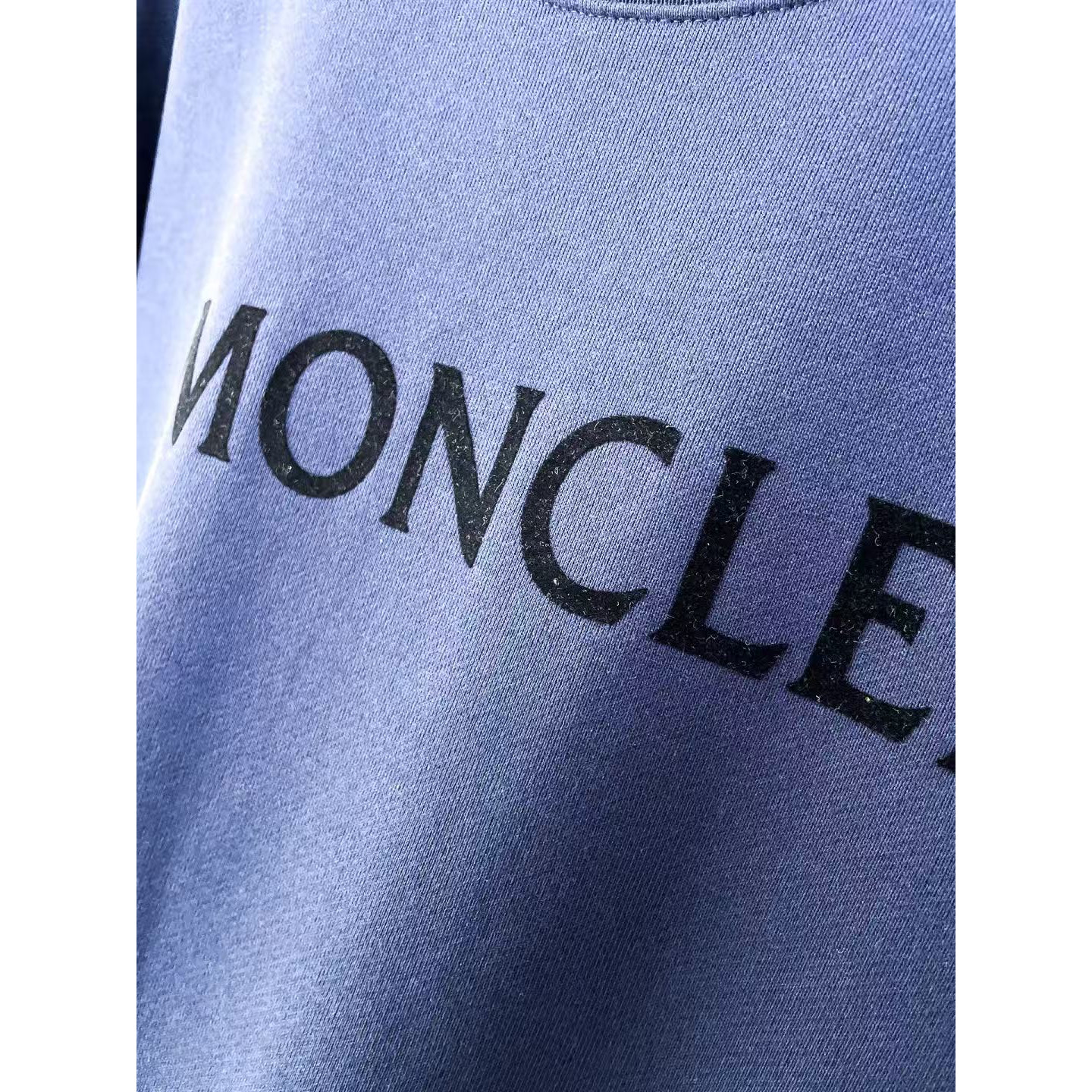 <p>MONCLER 圆领卫衣(藍)</p>