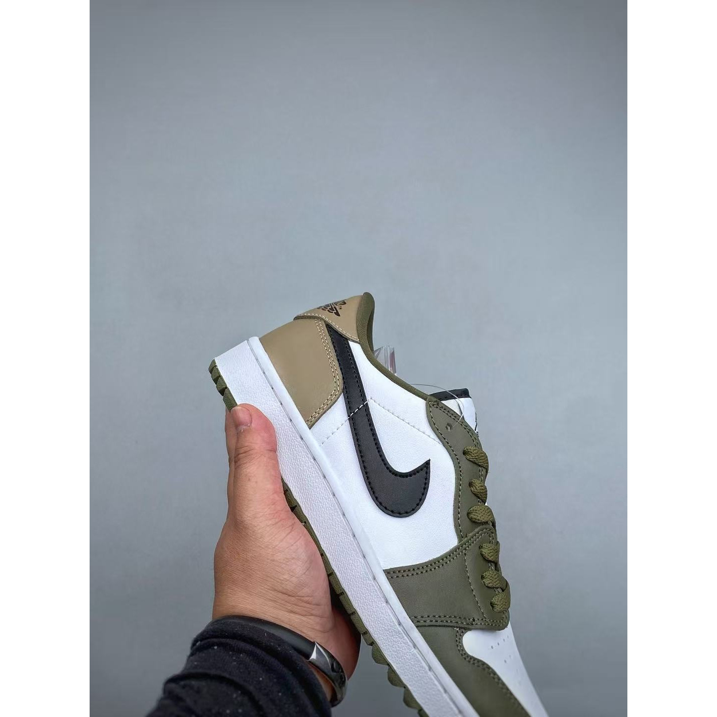 <p>Nike Air Jordan 1 Low (墨綠)</p>