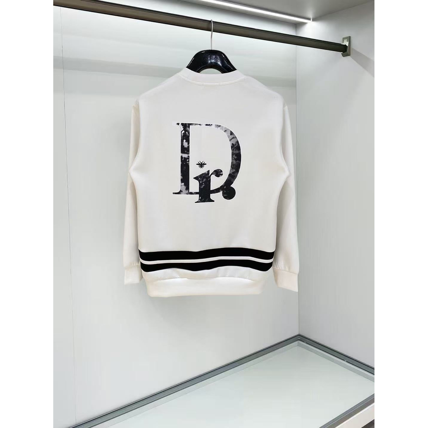 <p>DIOR 太空棉卫衣(白)</p>