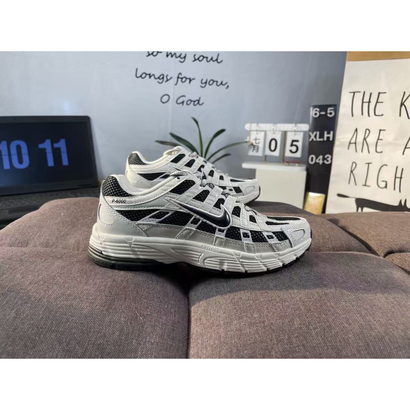 <p>Nike p-6000(黑白)</p>