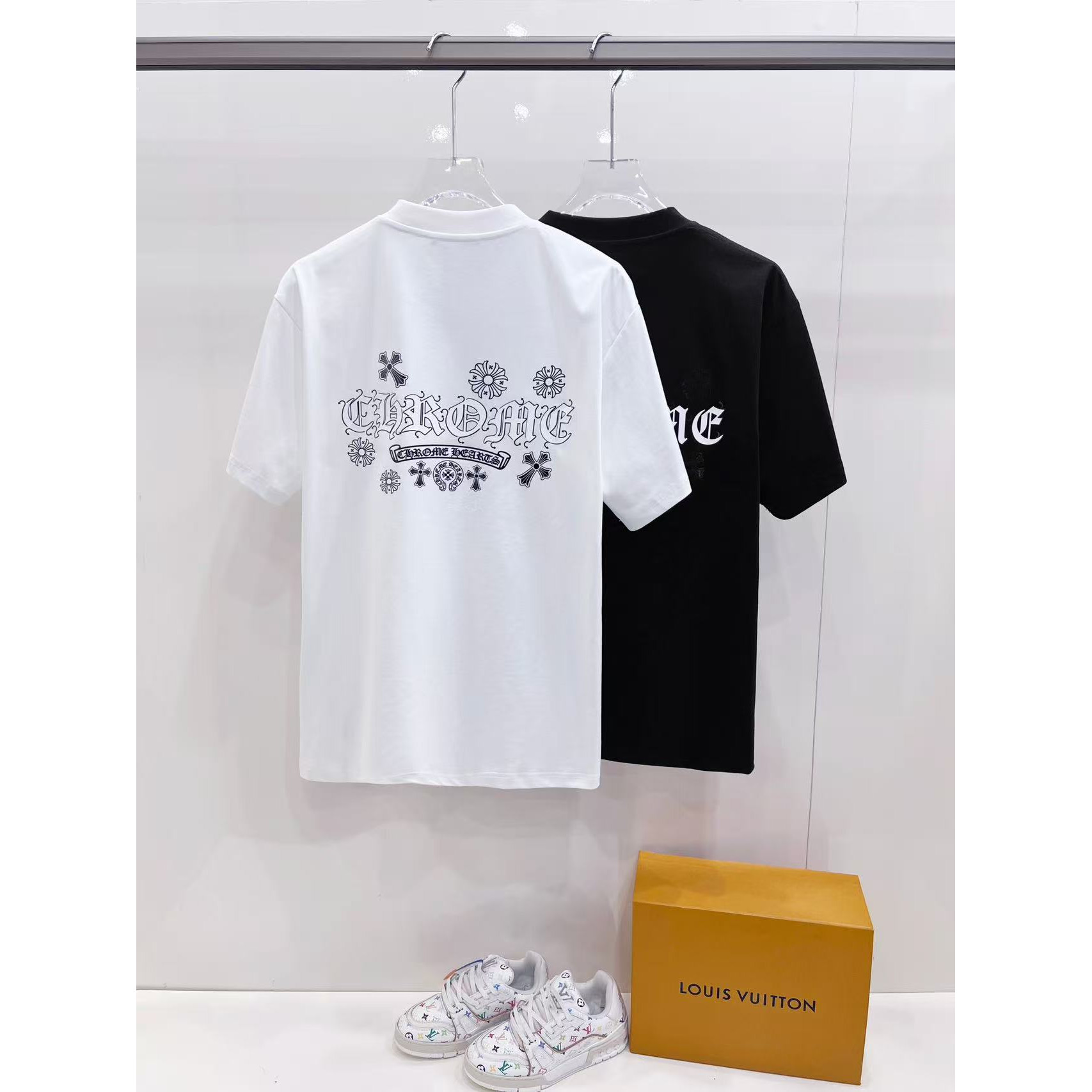 <p>CHROME HEARTS 短袖圆领T恤(黑)</p>