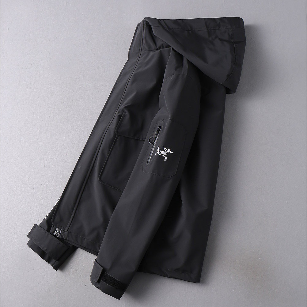 <p>Arc'teryx 新款男士夹克外套</p>