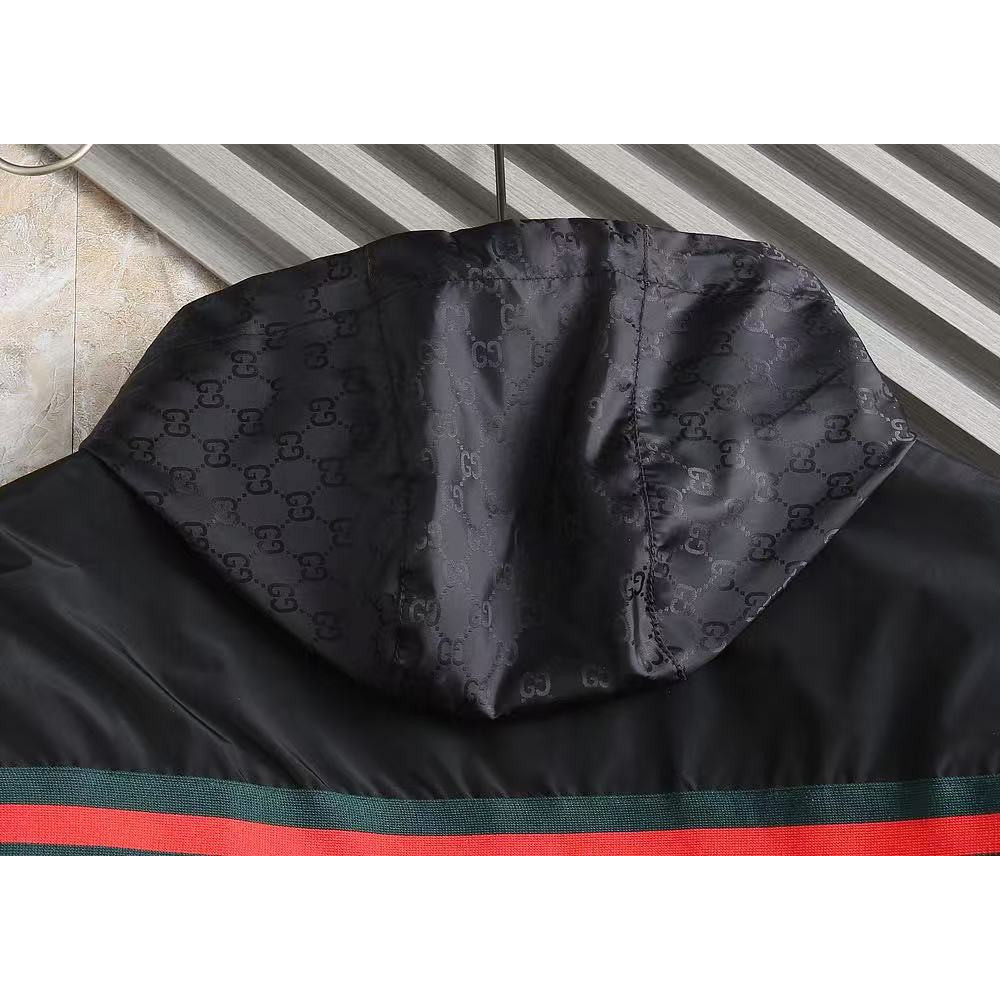 <p>GUCCI&nbsp;男士夹克外套(黑)</p>