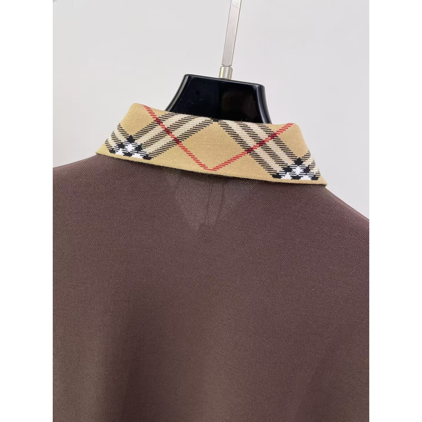 <p>BURBERRY 长袖Polo衫(棕)</p>