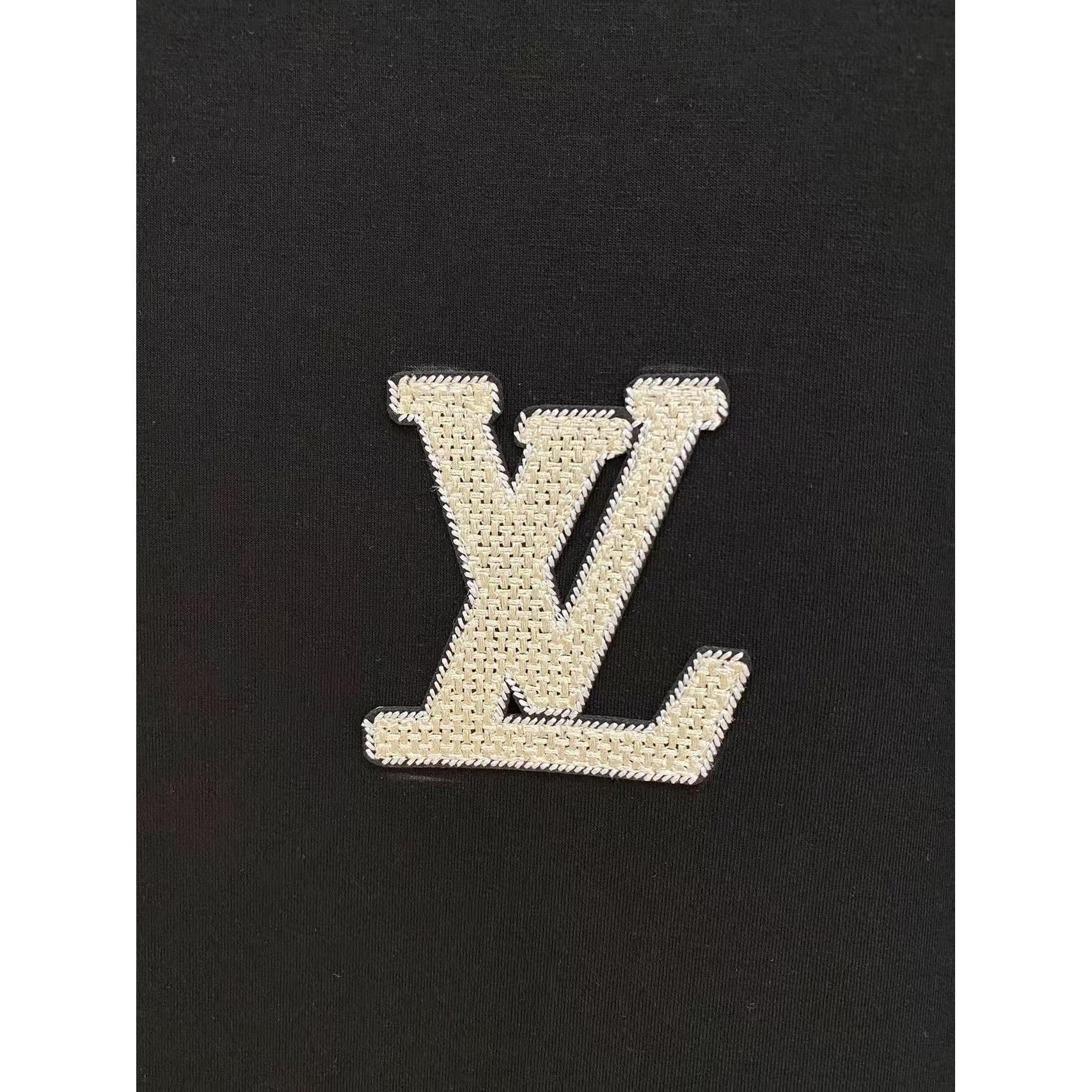 <p>LV 太空棉卫衣(黑)</p>