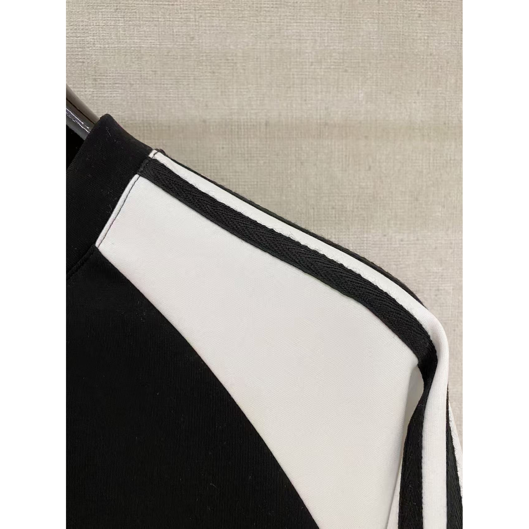 <p>PRADA 太空棉卫衣(782473)</p>