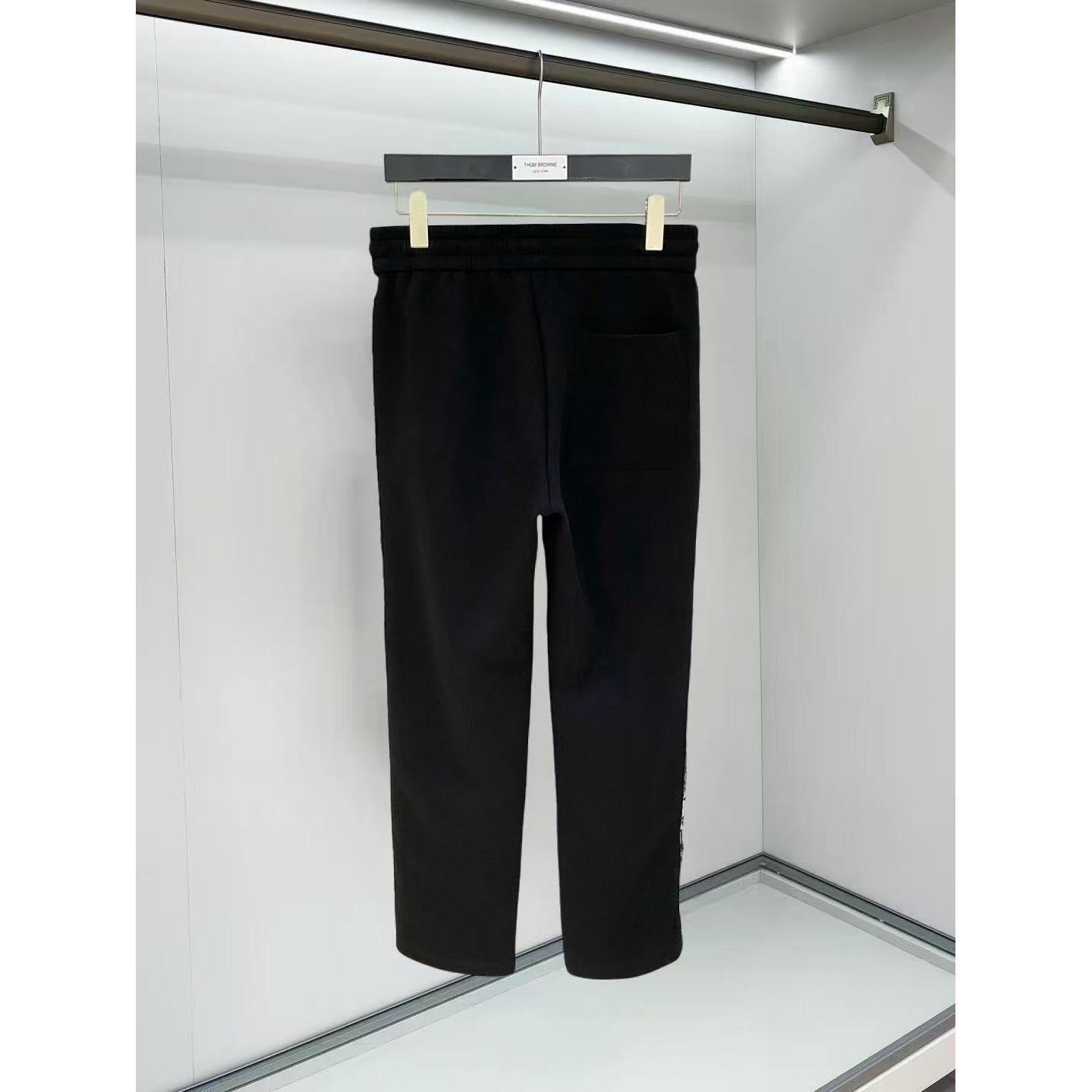 <p>DIOR 男士长裤(782445)</p>