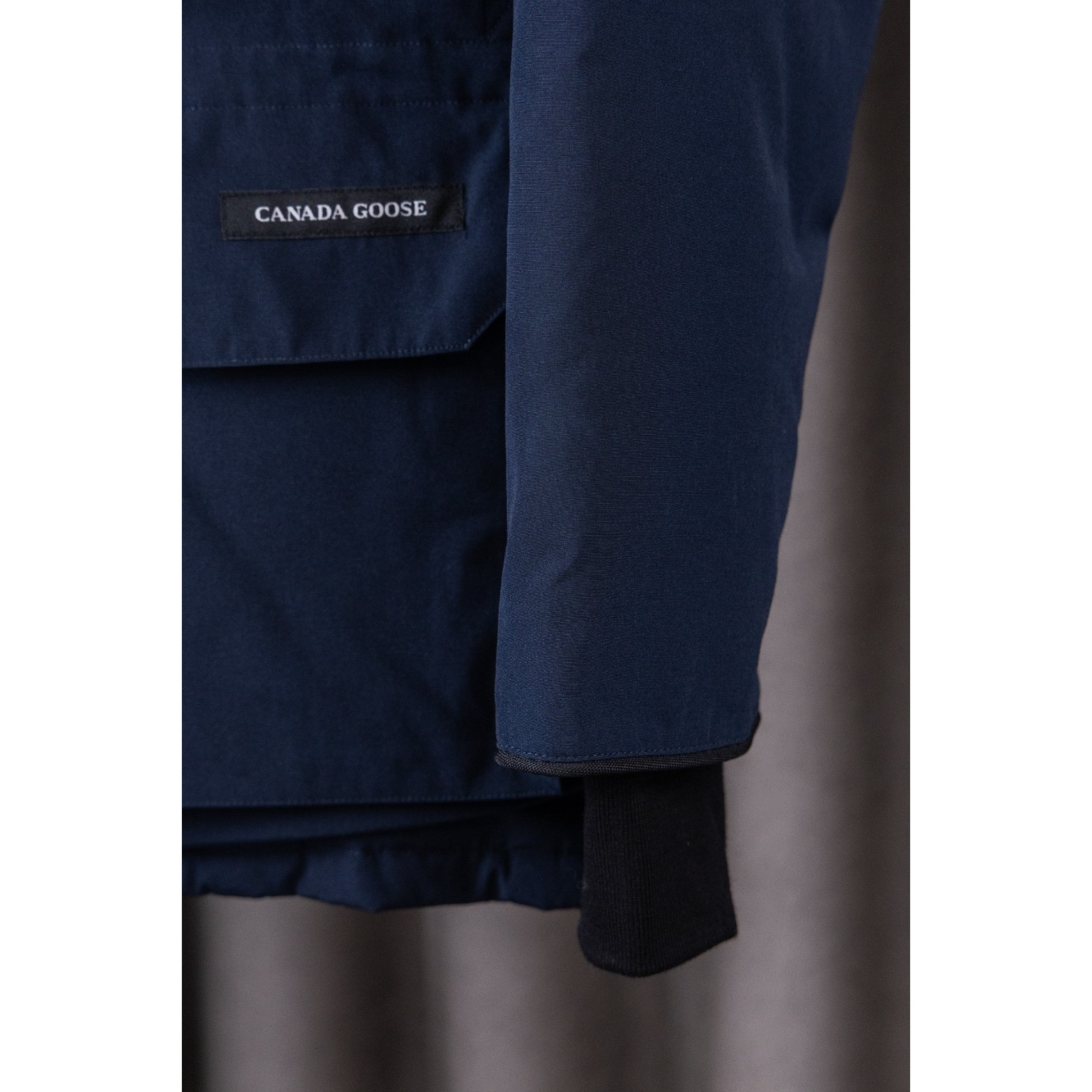 <p>Canada Goose 顶级狼毛Expedition 08款 4660M 远征派克羽绒服(宝蓝)</p>