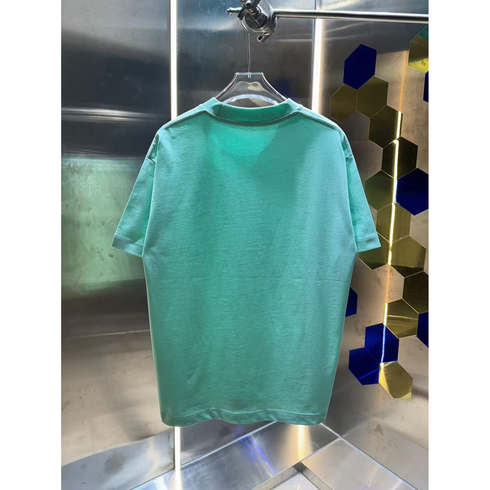 <p>DIOR&nbsp;圆领短袖T恤(綠)</p>