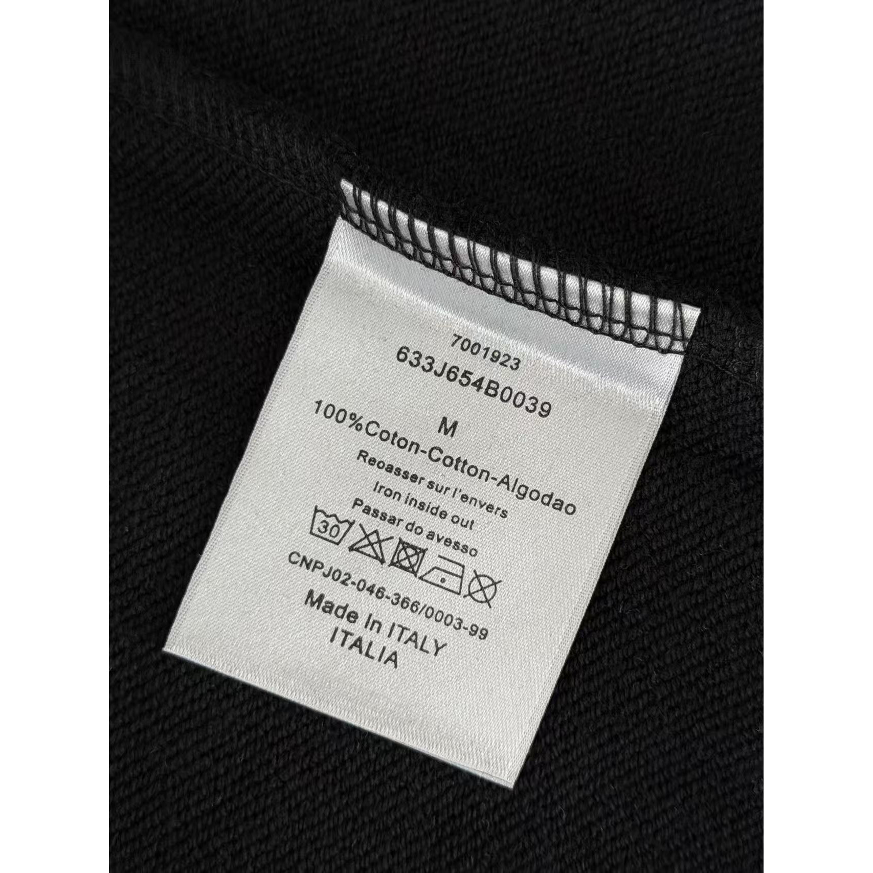 <p>DIOR&nbsp;刺绣圆领卫衣(黑)</p>