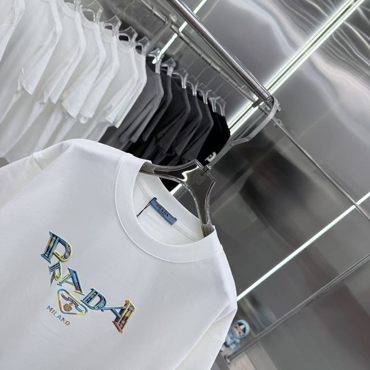 <p>Prada 圓領T恤</p>